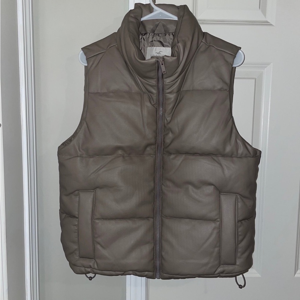 Hollister Puffer Vest